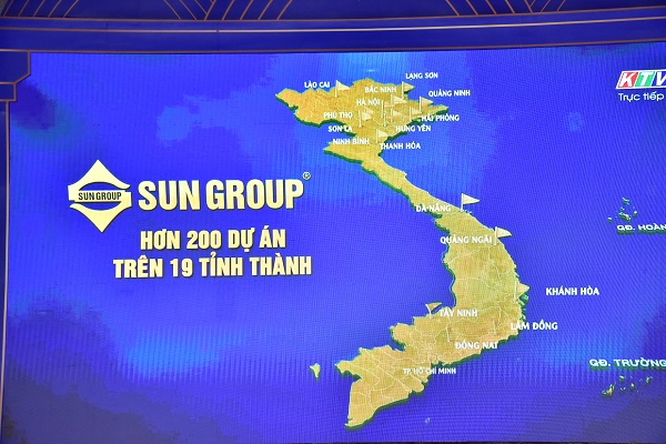 Đại biểu được xem Video giới thiệu về SUN GROUP