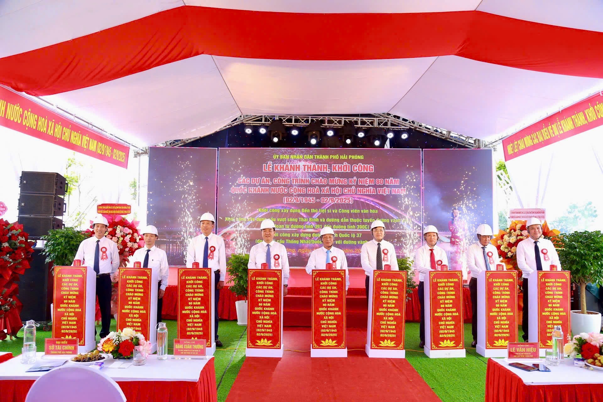 Lễ Khởi công Đền thờ liệt sĩ và Công viên văn hóa