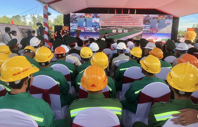 Quang cảnh Lễ khởi công . Ảnh: Viết Hiền
