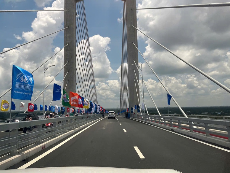 Thông xe cầu Rạch Miễu 2 - Ảnh: VGP/Nguyễn Hoàng