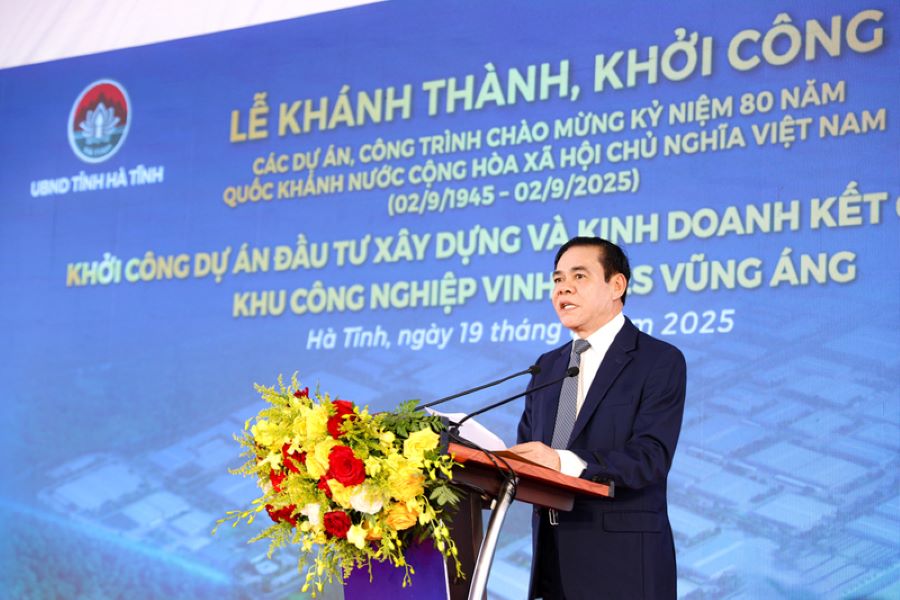 Ông Võ Trọng Hải, Chủ tịch UBND tỉnh Hà Tĩnh phát biểu tại lễ khởi công.