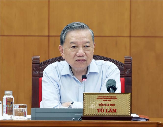Tổng Bí thư Tô Lâm tại buổi làm việc với Ban Chỉ đạo Trung ương kỷ niệm các ngày lễ lớn và sự kiện lịch sử quan trọng của đất nước trong 3 năm 2023 – 2025. Ảnh: Thống Nhất/TTXVN
