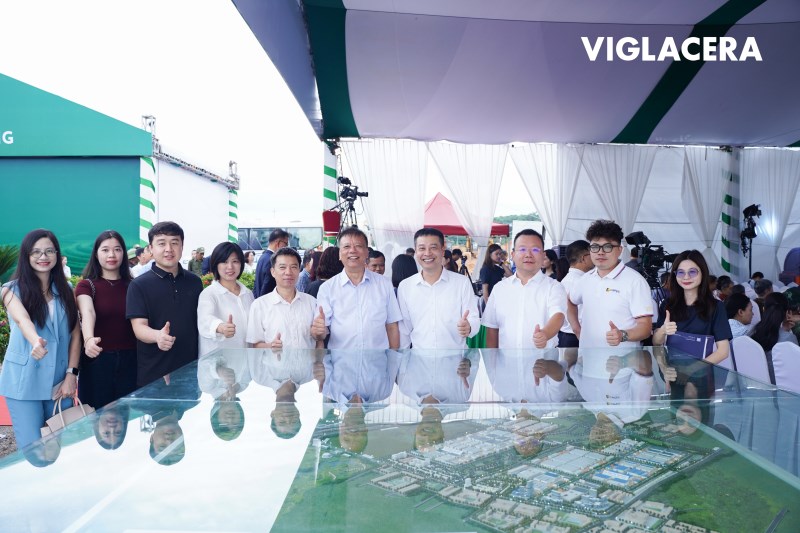 Các nhà đầu tư Trung Quốc tìm hiểu về KCN Trấn Yên - giai đoạn 1