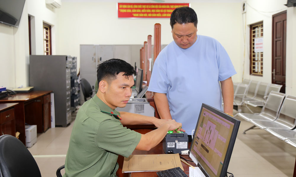 Bắc Ninh đứng thứ ba toàn quốc về cấp tài khoản định danh điện tử mức độ 2 cho người nước ngoài