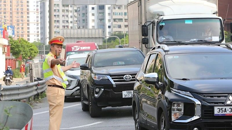 Phân luồng giao thông tại Hà Nội phục vụ lễ diễu binh, diễu hành kỷ niệm 80 năm Quốc khánh