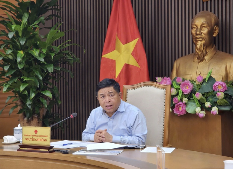 Phó Thủ tướng Nguyễn Chí Dũng nhấn mạnh: Về triển khai các dự án phục vụ APEC 2027, phải bàn tiến, không bàn lùi - Ảnh: VGP/Thu Sa