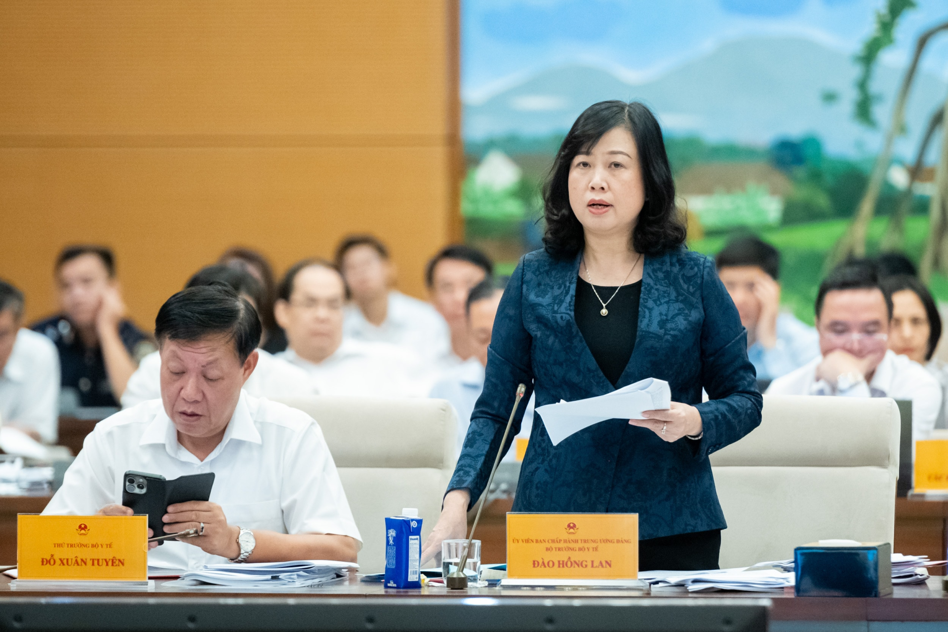 Bộ trưởng Y tế: Người dân chỉ nên mua thuốc theo đơn, tại cơ sở được cấp phép