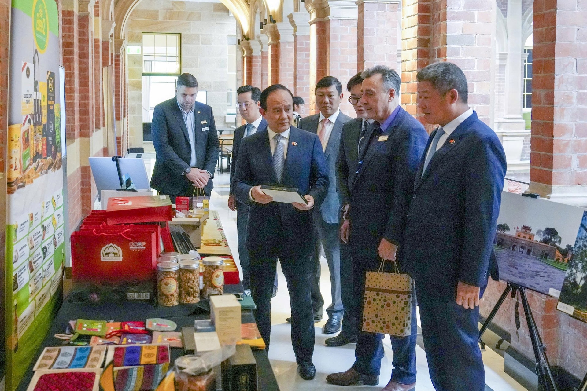 100 doanh nghiệp tham gia Hội chợ thương hiệu hàng xuất khẩu Việt Nam năm 2025