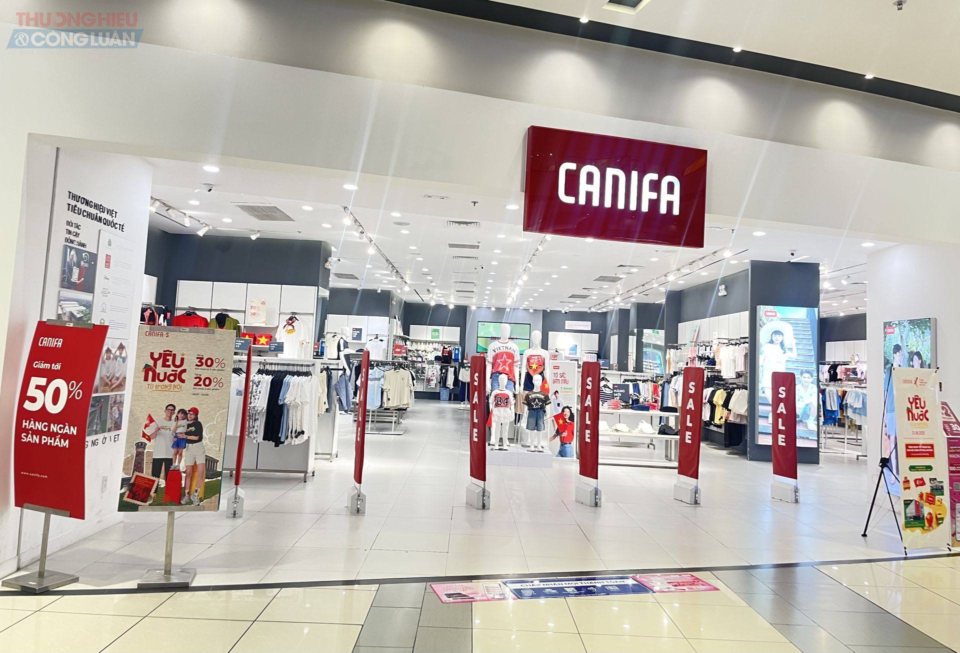 Thời trang quần áo, túi sách, Balo… giảm sâu lên đến 50%