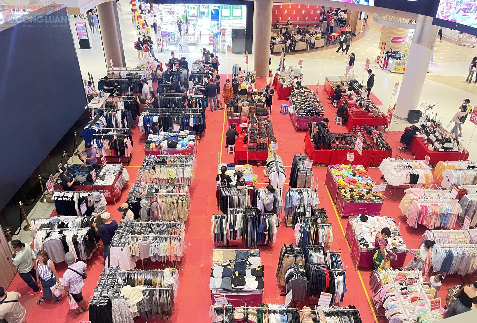 Không gian mua sắm tại trung tâm siêu thị ở TP. HCM