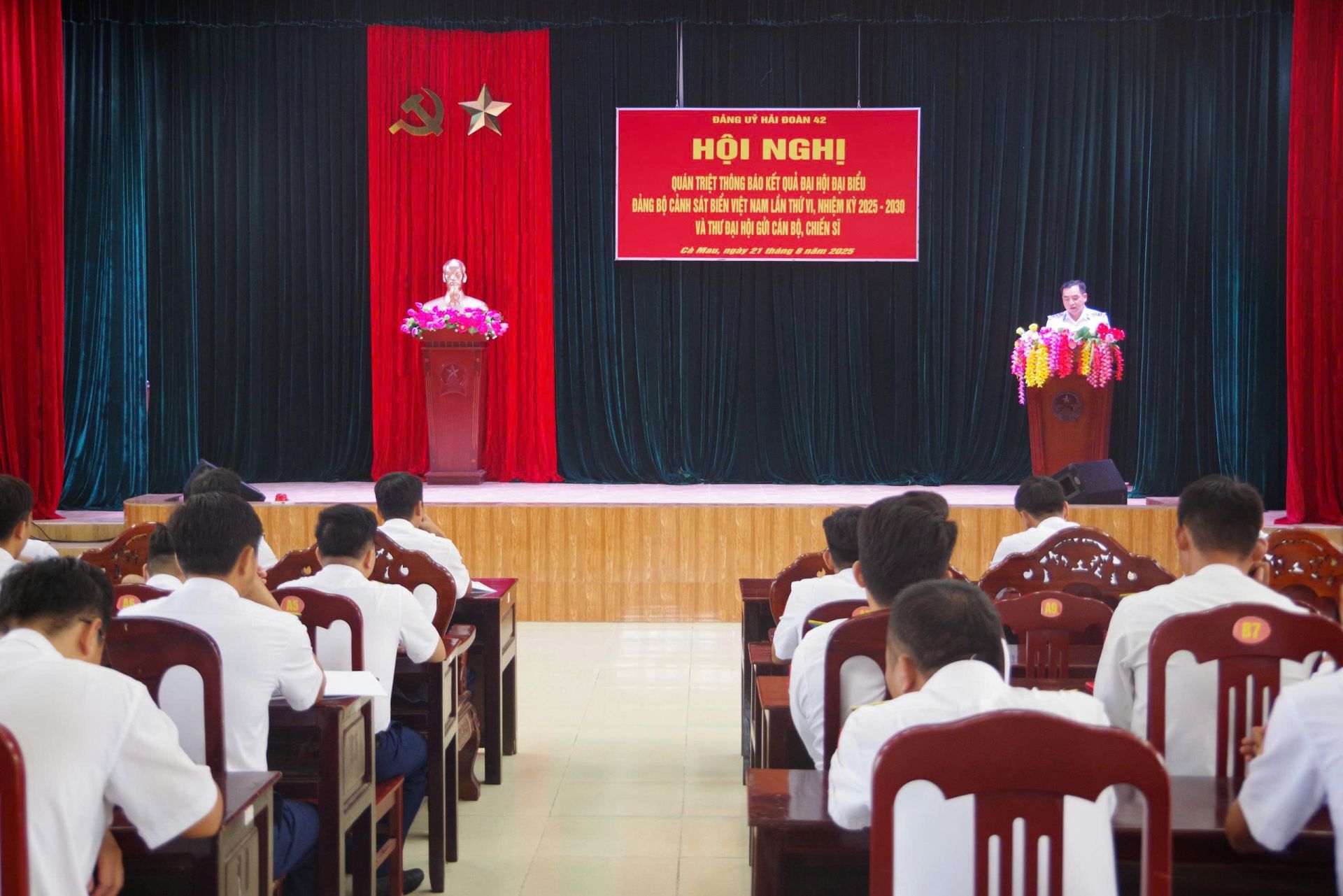 Quang cảnh hội nghị Quang cảnh hội nghị