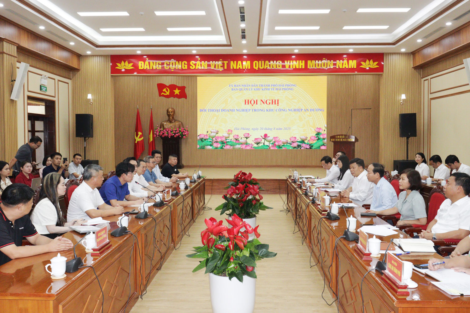 Ban Quản lý Khu kinh tế Hải Phòng đối thoại với các doanh nghiệp có dự án đầu tư hoạt động trong Khu công nghiệp An Dương