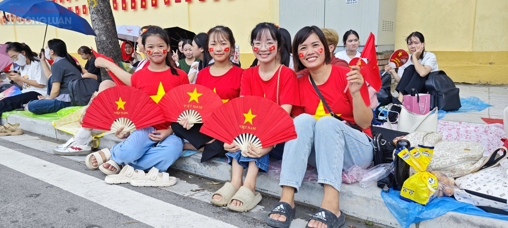 Gia đình chị Hồng bắt chuyến xe sớm từ TP. Hải Phòng đến với buổi hợp luyện