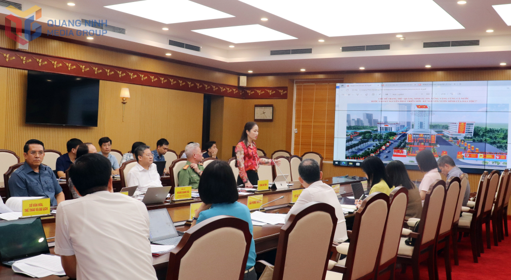 Lãnh đạo Sở Văn hoá, Thể thao và Du lịch báo cáo phương án trang trí khánh tiết phục vụ Đại hội đại biểu Đảng bộ tỉnh lần thứ XVI. Lãnh đạo Sở Văn hoá, Thể thao và Du lịch báo cáo phương án trang trí khánh tiết phục vụ Đại hội đại biểu Đảng bộ tỉnh lần thứ XVI.