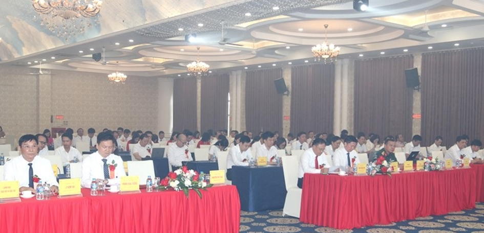 Các đại biểu tham dự hội nghị Các đại biểu tham dự hội nghị