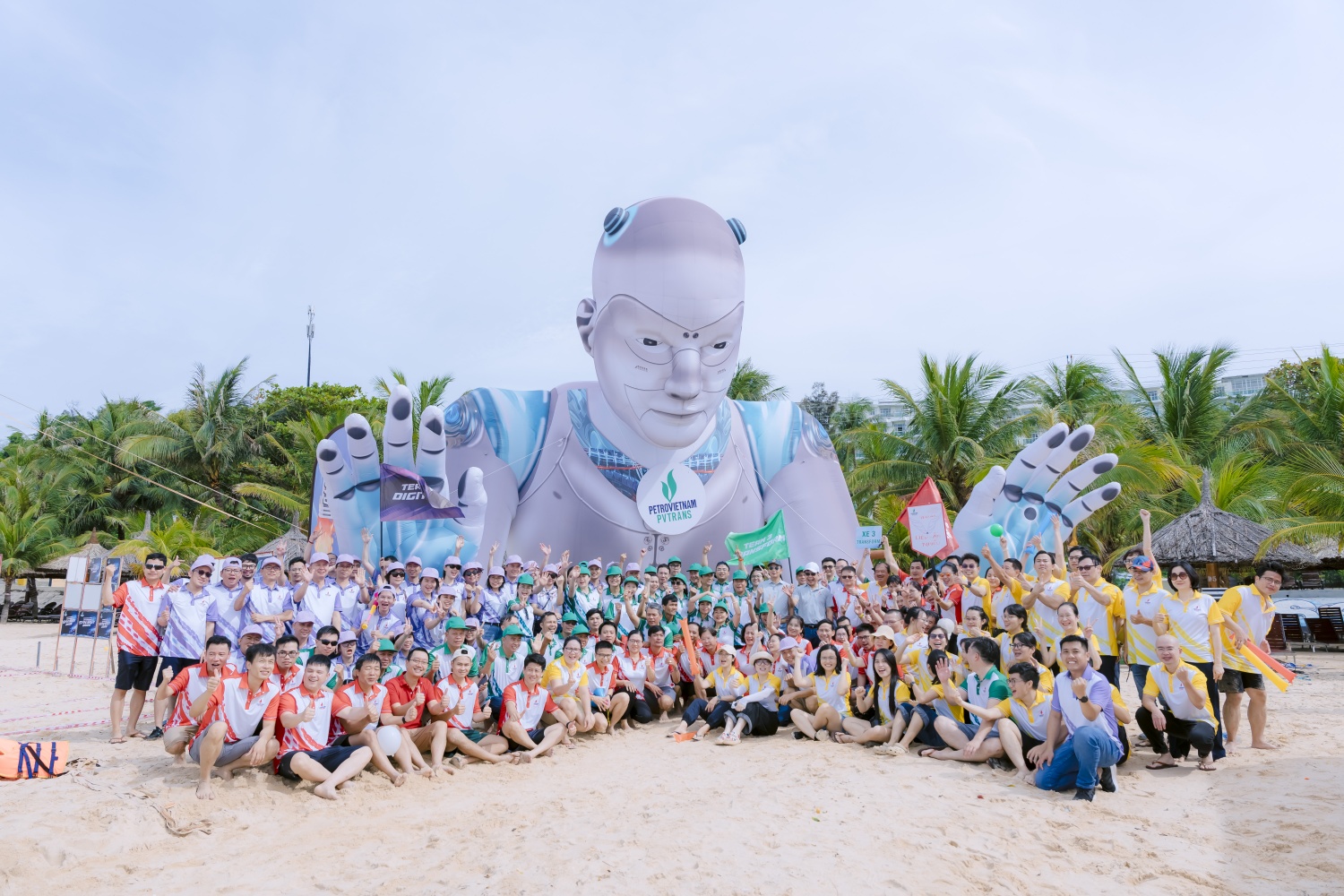 ự kết hợp giữa trao đổi chuyên môn và hoạt động gắn kết tập thể teambuilding giúp tăng cường sự đồng thuận, nhiệt huyết và khơi dậy tinh thần đoàn kết, sáng tạo trong tập thể PVTrans