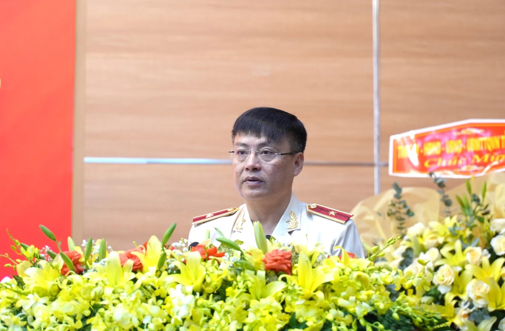 Thiếu tướng Nguyễn Thanh Liêm - Ủy viên Ban Thường vụ Tỉnh ủy, Bí thư Đảng ủy, Giám đốc Công an tỉnh Quảng Trị phát biểu khai mạc đại hội.