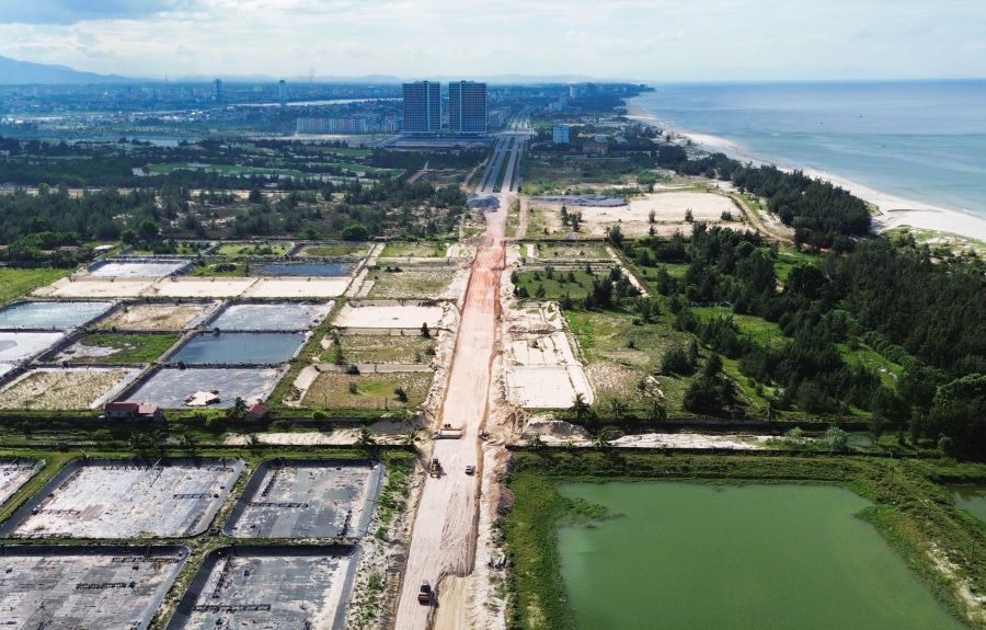 UBND tỉnh Quảng Trị yêu cầu các chủ đầu tư, nhà thầu đẩy mạnh tiến độ thực hiện và giải ngân vốn đầu tư công.