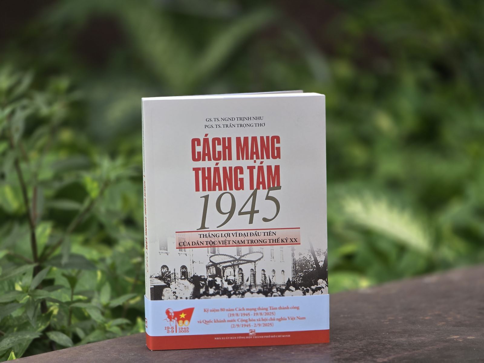 Hai ấn phẩm đặc biệt kỷ niệm 80 năm Cách mạng Tháng Tám và Quốc khánh 2/9