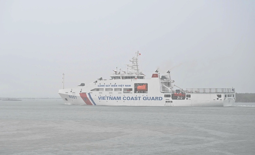 Đoàn công tác Cảnh sát Biển Việt Nam bắt đầu hải trình đến Indonesia