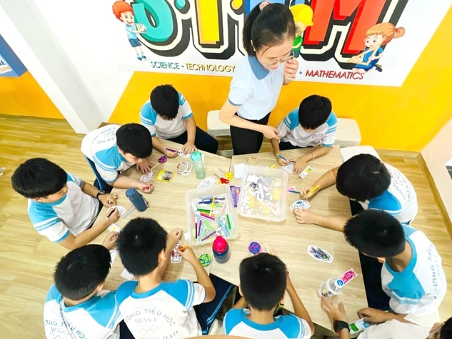 TP. HCM sẽ tích hợp sâu rộng AI vào dạy và học tiếng Anh