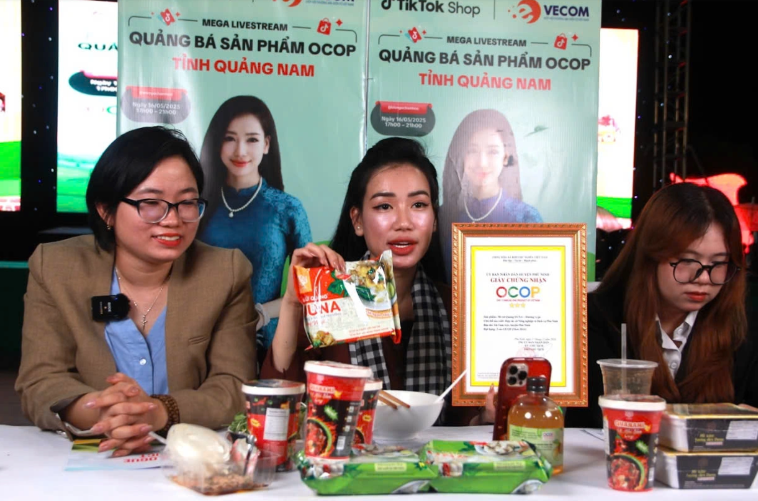 Sôi động Livestream bán hàng TikTok Shop – Quảng bá sản phẩm OCOP Quảng Nam ra thị trường số