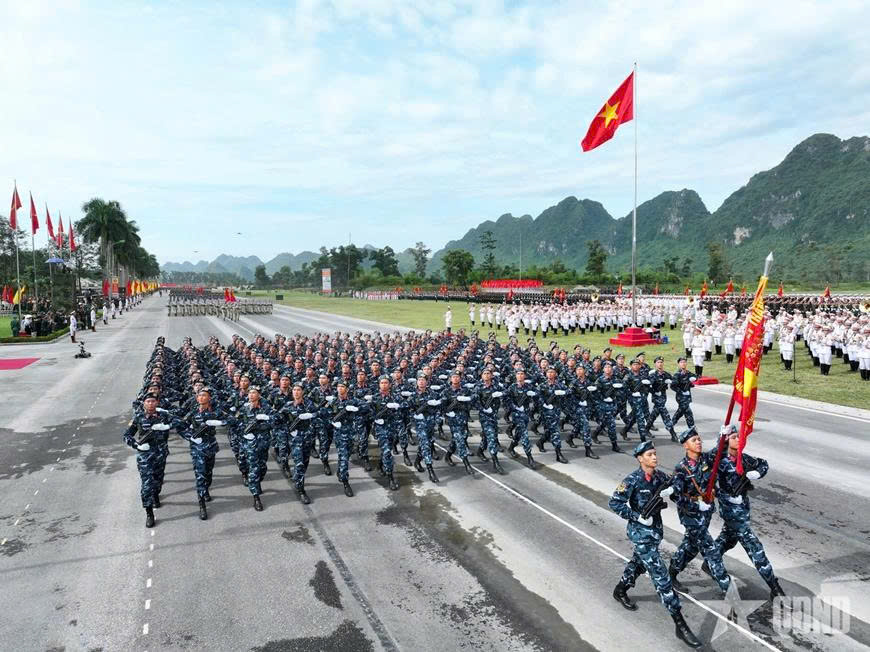 Tối nay, diễn ra tổng hợp luyện diễu binh, diễu hành lần thứ nhất tại Quảng trường Ba Đình