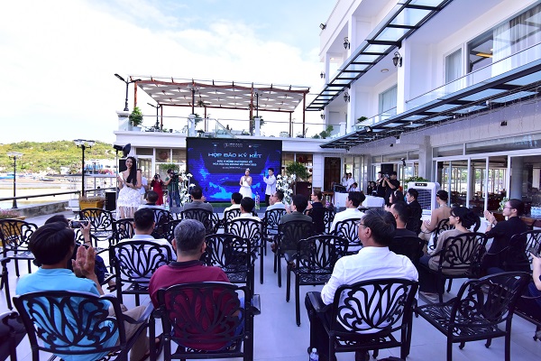 Quang cảnh họp báo