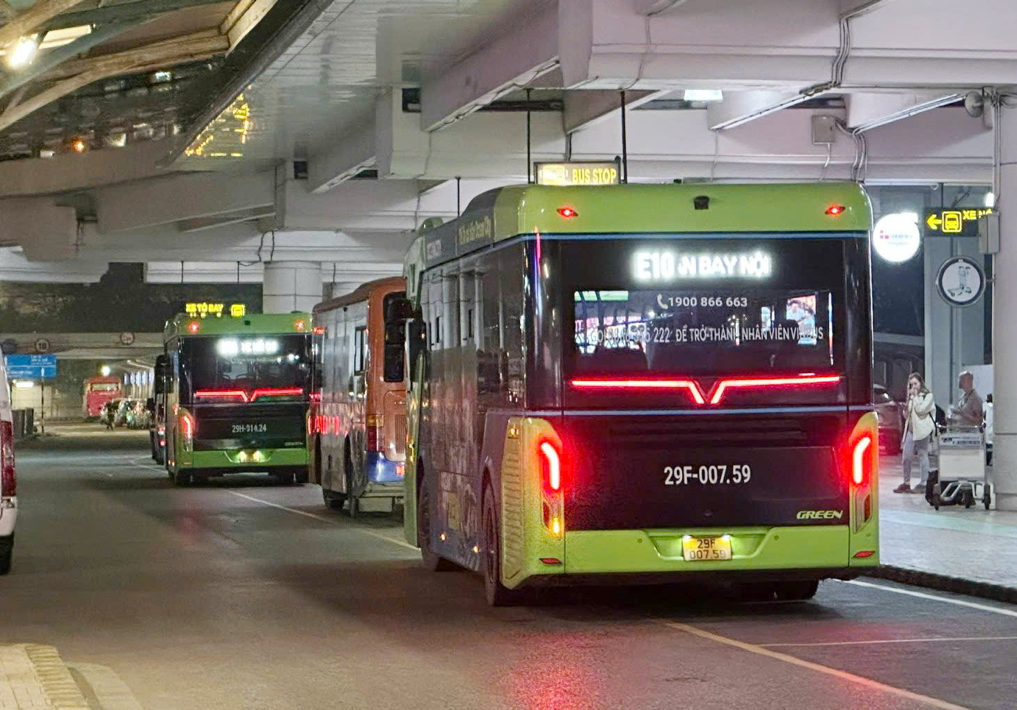 Tuyến buýt điện BN-E18 có điểm đầu từ Trung tâm Văn hóa Kinh Bắc thuộc phường Vũ Ninh; điểm cuối là Bến xe Bắc Giang thuộc phường Bắc Giang Tuyến buýt điện BN-E18 có điểm đầu từ Trung tâm Văn hóa Kinh Bắc thuộc phường Vũ Ninh; điểm cuối là Bến xe Bắc Giang thuộc phường Bắc Giang