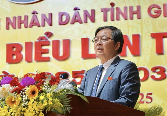 Ông Hồ Quốc Dũng phát biểu ý kiến chỉ đạo Đại hội. Ảnh: VH