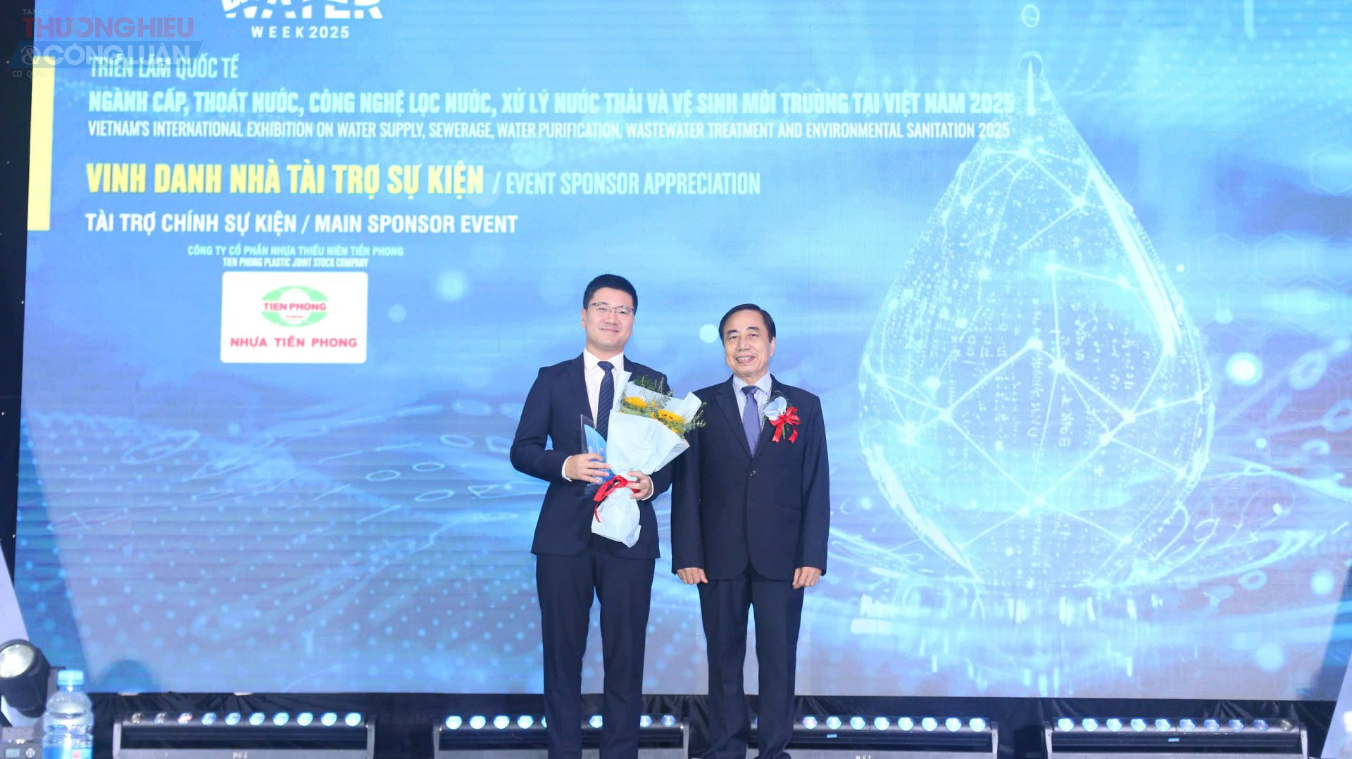 Công ty Cổ phần Nhựa Thiếu niên Tiền Phong tiếp tục đồng hành cùng Tuần lễ Nước Việt Nam với vai trò là nhà tài trợ chính Công ty Cổ phần Nhựa Thiếu niên Tiền Phong tiếp tục đồng hành cùng Tuần lễ Nước Việt Nam với vai trò là nhà tài trợ chính