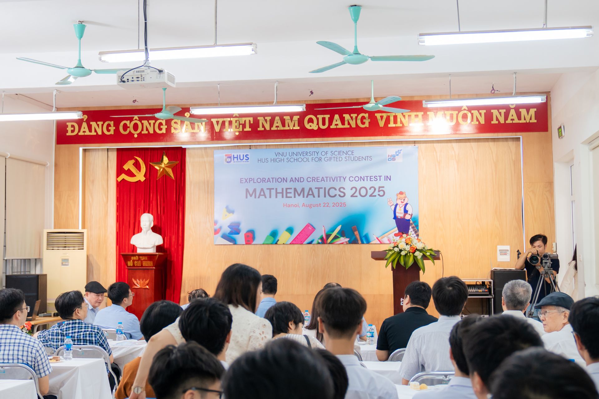 Tổ chức cuộc thi “Khám phá và sáng tạo trong toán học 2025”
