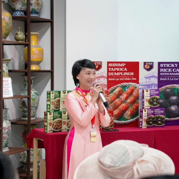 Bà Nguyễn Thị Huệ Bà Nguyễn Thị Huệ