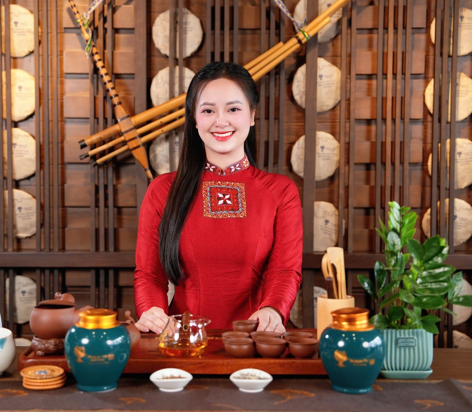 Thưởng thức tinh hoa trà Shan Tuyết cổ thụ Suối Giàng ngay giữa lòng Thủ đô