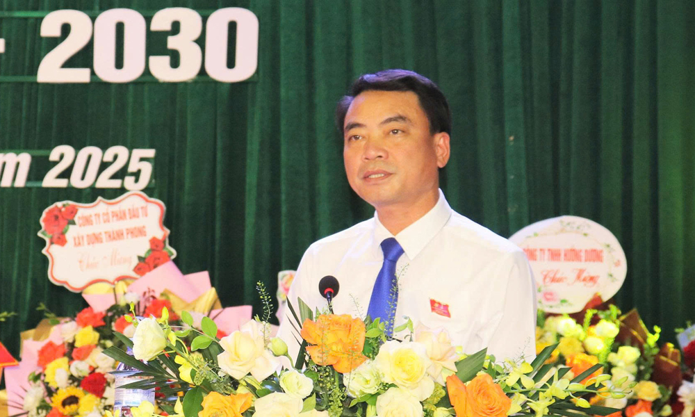 Đại tá Phạm Văn Tạo, Ủy viên Ban Thường vụ Tỉnh ủy, Chỉ huy trưởng Bộ Chỉ huy Quân sự tỉnh phát biểu chỉ đạo Đại hội. Đại tá Phạm Văn Tạo, Ủy viên Ban Thường vụ Tỉnh ủy, Chỉ huy trưởng Bộ Chỉ huy Quân sự tỉnh phát biểu chỉ đạo Đại hội.