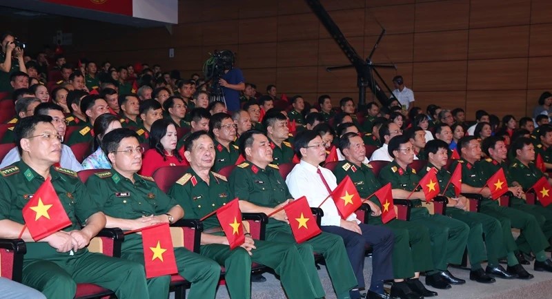 Các đại biểu tham dự chương trình