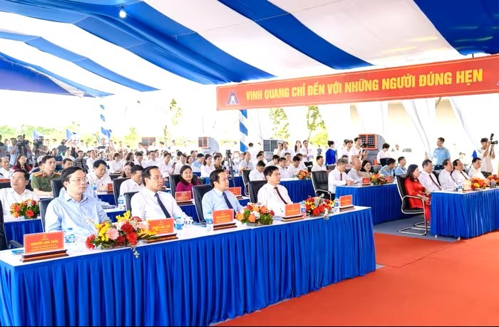 Các đại biểu tham dự sự kiện