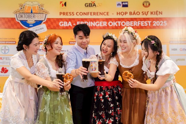 Đây là lễ hội văn hóa thường niên, được tổ chức từ năm 1992 tại Việt Nam và là một trong những sự kiện Oktoberfest lâu đời nhất ngoài nước Đức Đây là lễ hội văn hóa thường niên, được tổ chức từ năm 1992 tại Việt Nam và là một trong những sự kiện Oktoberfest lâu đời nhất ngoài nước Đức