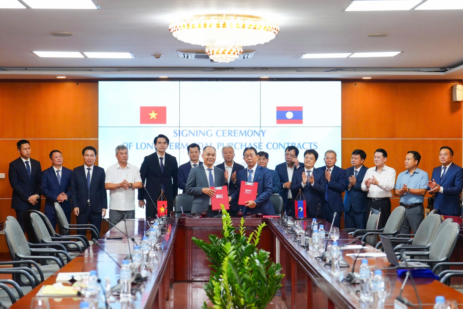 Ký kết hợp đồng mua bán than dài hạn giữa PV Power Fuel và Công ty TNHH Năng lượng Xekong