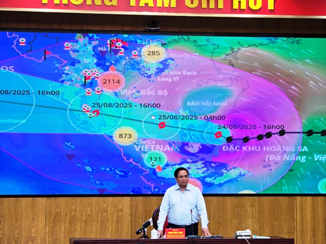 Thủ tướng Phạm Minh Chính trực tiếp chỉ đạo công tác phòng, chống bão số 5 tại Nghệ An.