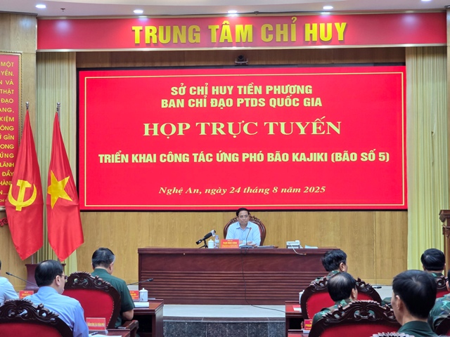 Thủ tướng trực tiếp chỉ huy ứng phó bão số 5 tại Nghệ An