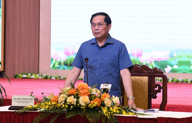 Phó Thủ tướng Bùi Thanh Sơn làm việc với 5 địa phương để thúc đẩy tăng trưởng, đầu tư công - Ảnh: VGP/Hải Minh