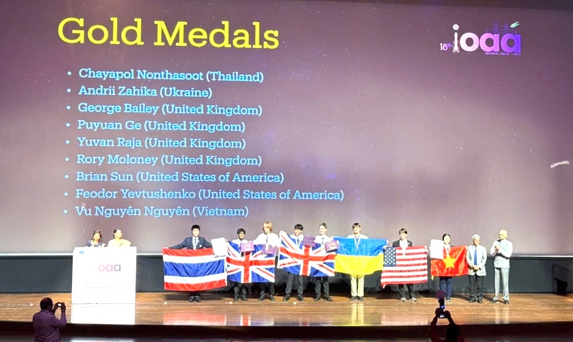 Dấu ấn học sinh Việt Nam tại Olympic thiên văn và vật lý thiên văn quốc tế năm 2025 ở Ấn Độ. Ảnh: SHN