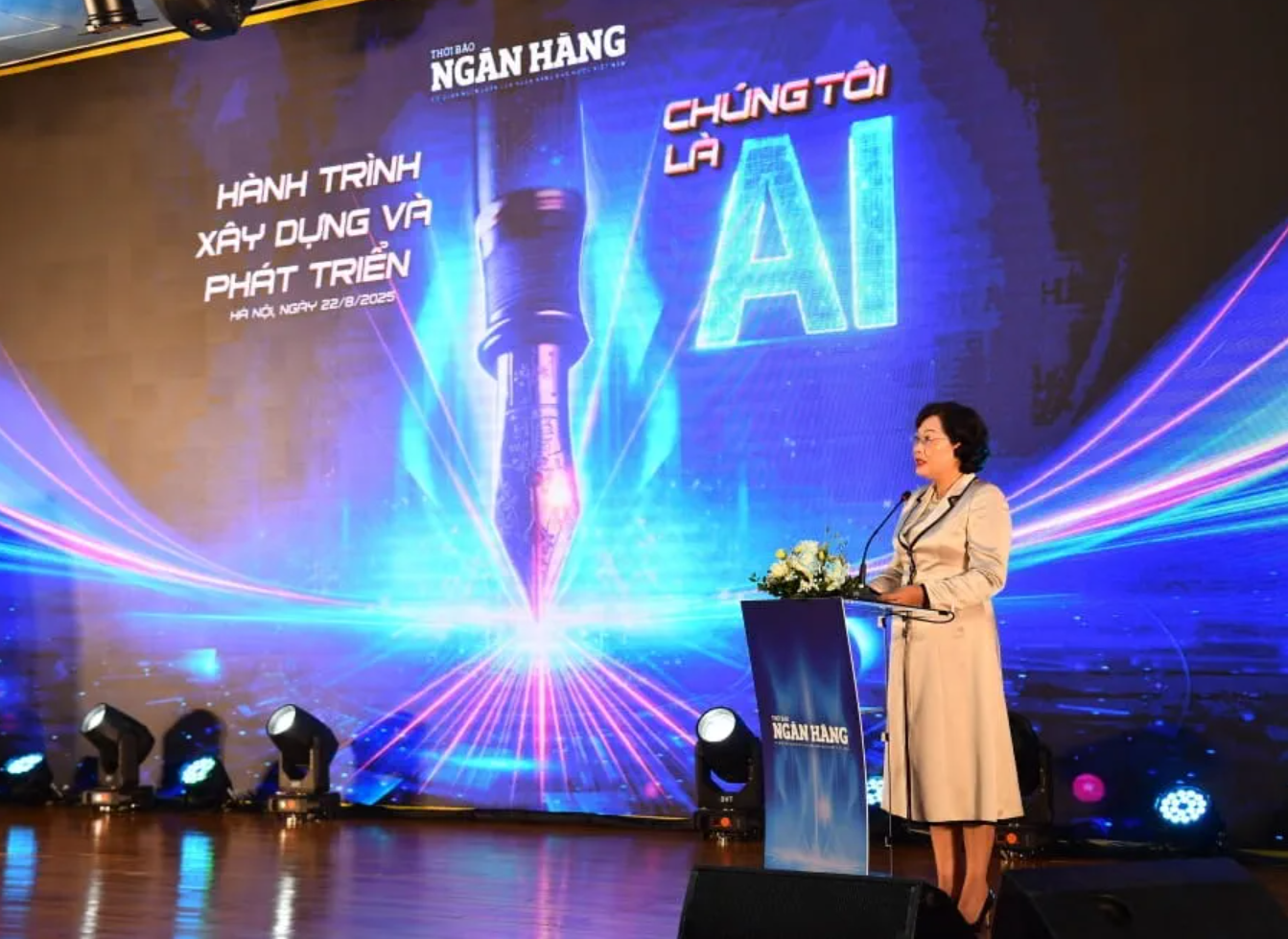 Đồng chí Nguyễn Thị Hồng - Ủy viên Ban Chấp hành Trung ương Đảng, Bí thư Đảng ủy NHNN, Thống đốc NHNN Việt Nam phát biểu