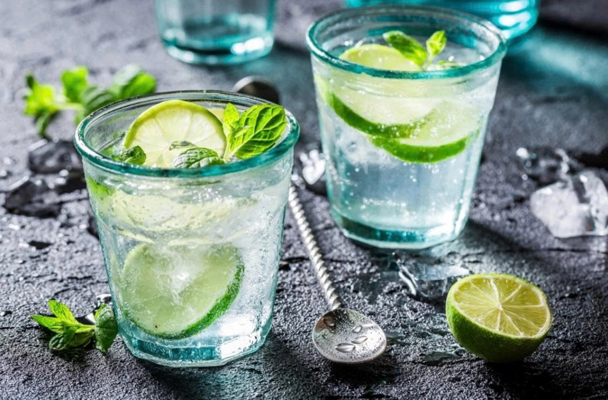 Uống nước chanh mỗi ngày nhưng mắc sai lầm này có thể gây hại cho sức khỏe