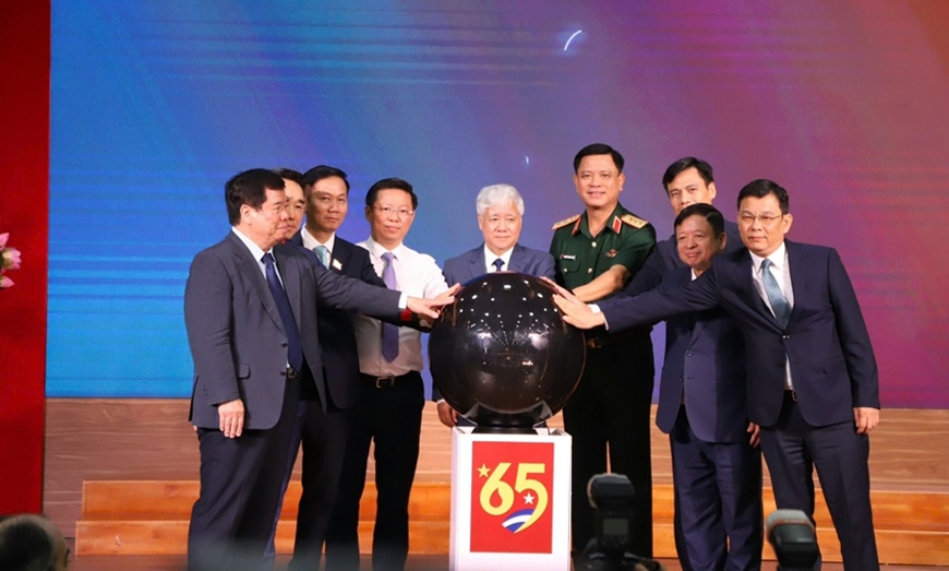 Lễ phát động cấp quốc gia Chương trình vận động ủng hộ Nhân dân Cuba được tổ chức tại Hà Nội. Lễ phát động cấp quốc gia Chương trình vận động ủng hộ Nhân dân Cuba được tổ chức tại Hà Nội.