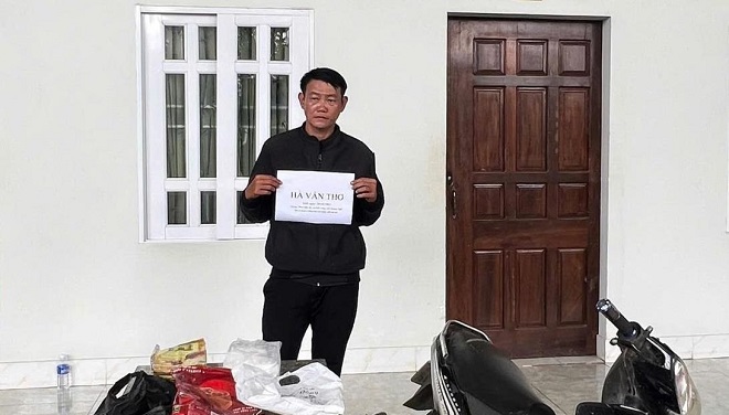 Bộ đội Biên phòng Quảng Ngãi bắt giữ đối tượng vận chuyển 1kg ma túy đá