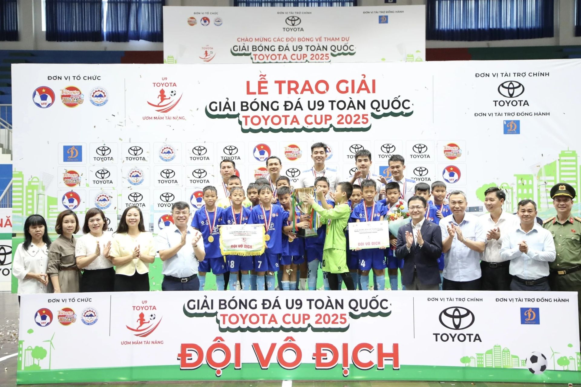 Việt Hùng Thanh Hoá vô địch Giải bóng đá U9 toàn quốc