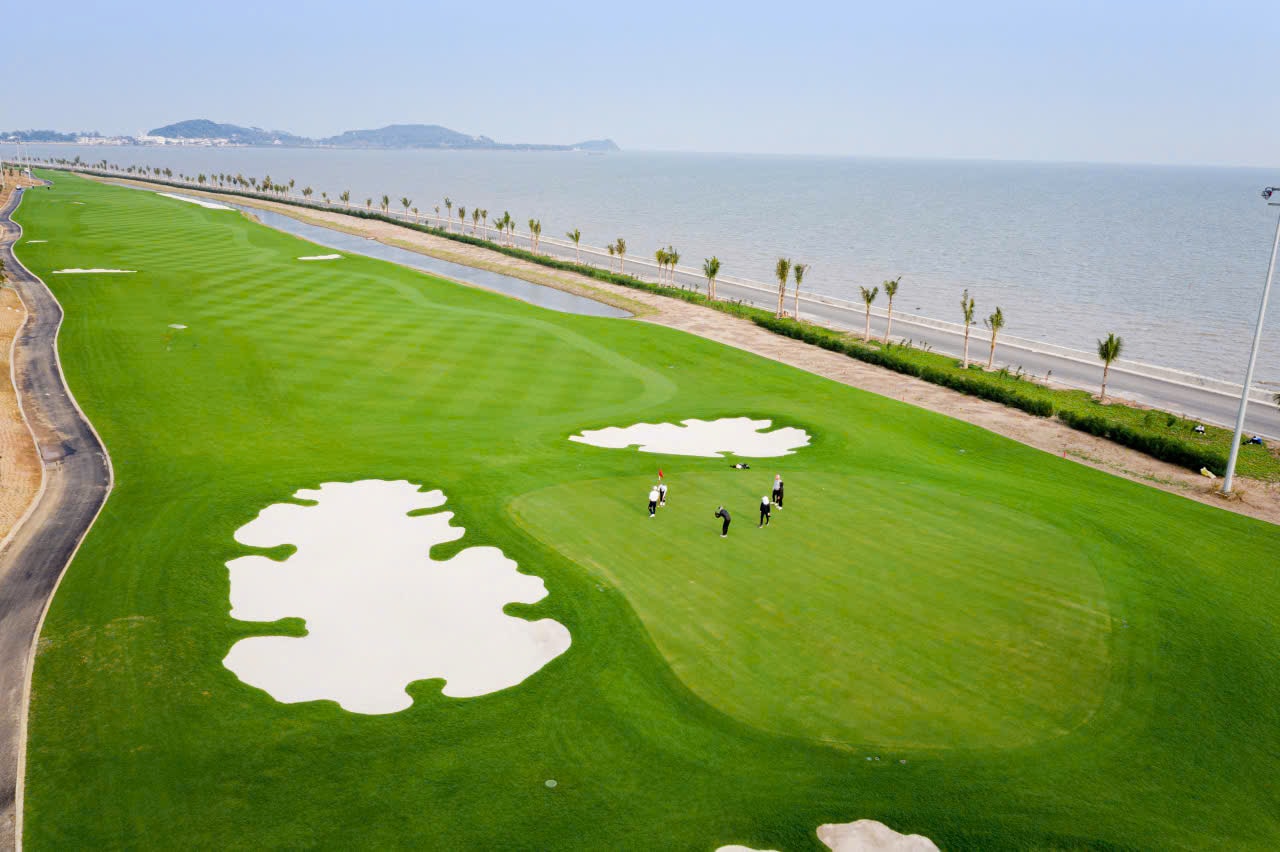 Sân Golf có cỏ tốt nhất Việt Nam 2024 Sân Golf có cỏ tốt nhất Việt Nam 2024