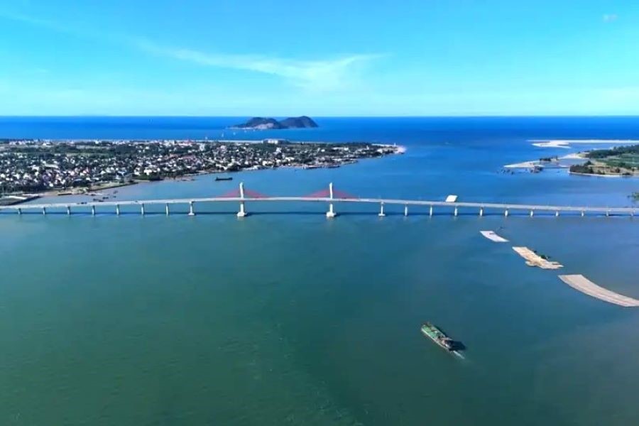 Cấm lưu thông qua cầu Cửa Hội nối Hà Tĩnh - Nghệ An